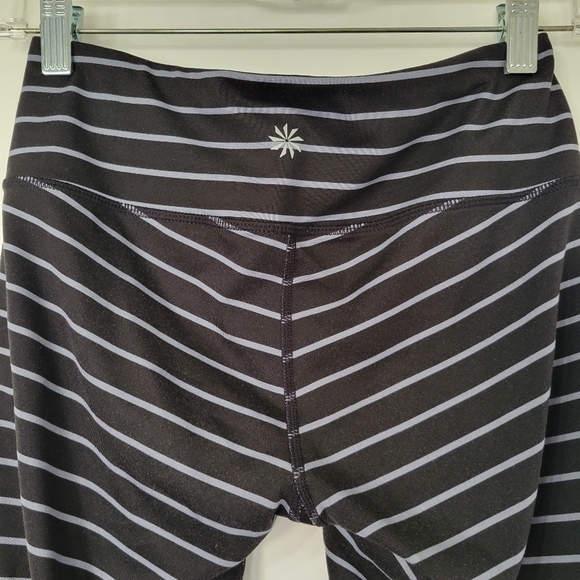 Athleta Stripe Chaturanga Black and Gray Crop Legging Size XS - Picture 6 of 10